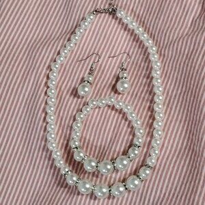 3 pcs Necklace Bracelet Earrings Set White Pearl Silver Tone Classic Elegant